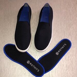 Rothy’s black shoes Size 8